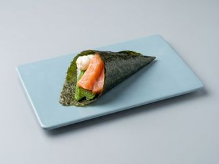 Temaki Salmón, Aguacate y Philadelphia ( 1 Ud. )