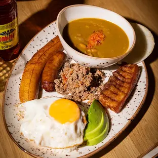 Bandeja Paisa