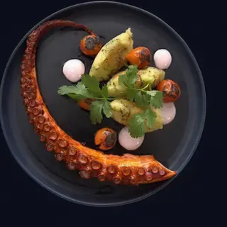 Pulpo A La Brasa