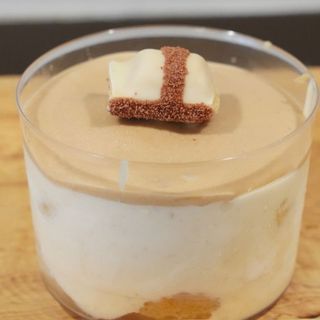 Tiramisú Kinder Bueno