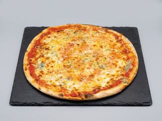 Cutro quesos (33 Cm.)