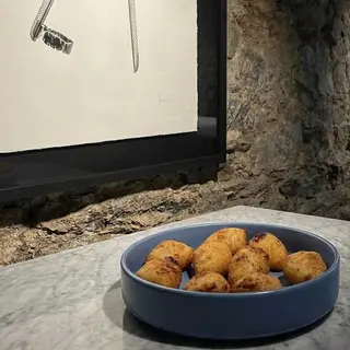 Croquetas de jamón serrano.