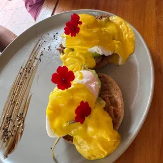 Huevos Benedictinos
