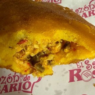 Empanada de cazón