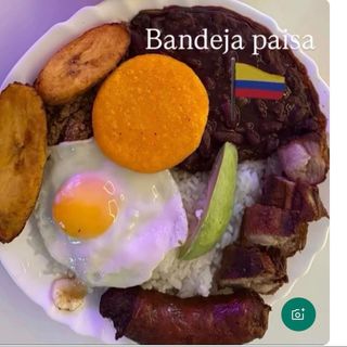 BANDEJA PAISA COLOMBIANA