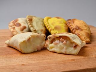 Empanada De Jamón Y Queso (1 Ud.)