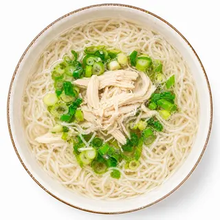 16. Sopa De Pollo Con Fideos
