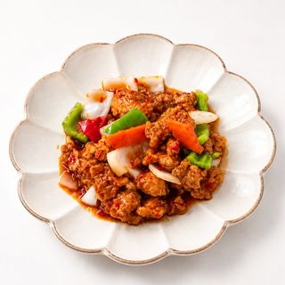 102c. Pollo sechuan crujiente