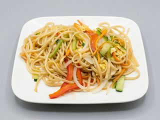 Tallarines Frito Con Verdura
