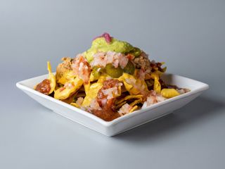 1/2 NACHOS