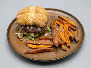 Hamburguesa Pilar Talavera