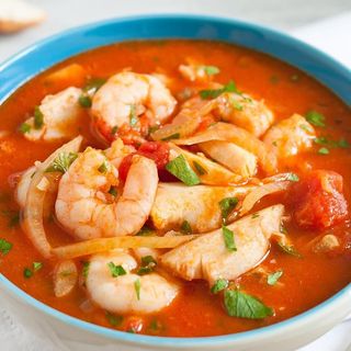 Sopa de pescado y gambas