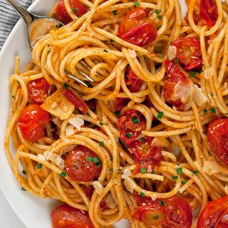 Pasta con Tomate
