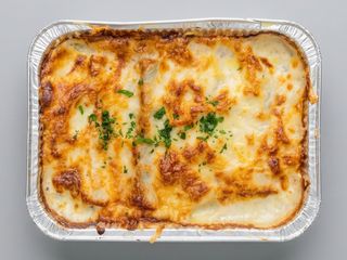 CANELONES DE POLLO TRUFA Y FOIE