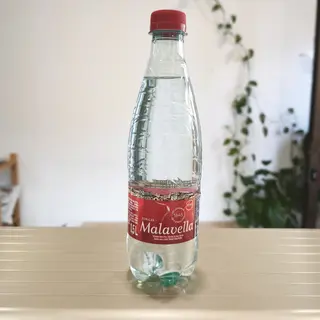Agua con gas 0.5l