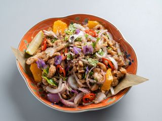 Ensalada Templada De Pollo Crujiente