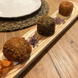 Trio de croquetons