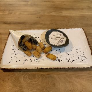 Cucurucho de croquetines variados