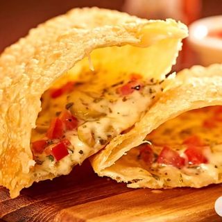 Pastel frito de pizza (1 ud )