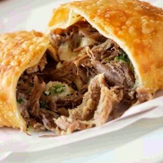 Pastel frito de costela con catupiry (1 ud)