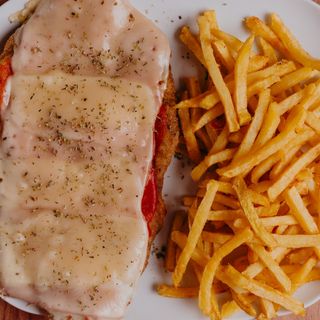 Milanesa A La Napolitana De Pollo