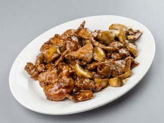 66. Ternera Con Champiñones