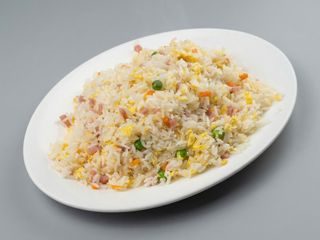21. Arroz Frito Con Tres Delicias
