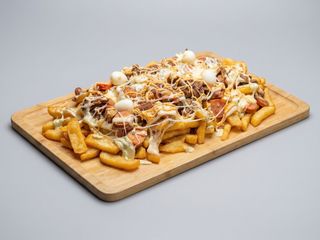 Salchipapa Raíces (Para 2 Personas)