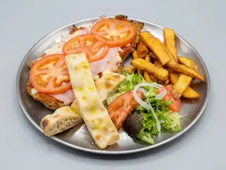 Clasica sola