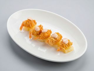 Langostino Envuelto En Hilo De Patata Con Fruta (5 Uds.)