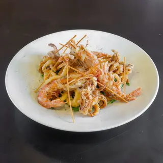 Gamberi e calamari fritti