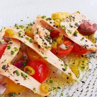 Ensalada tomate y ventresca