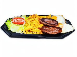 Hamburguesa mixta con ensalada y patatas