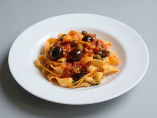 tagliatelle putanesca
