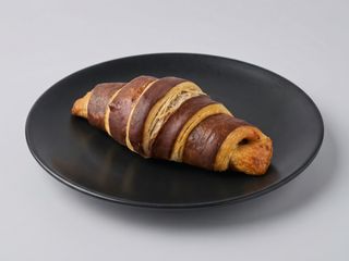 Croissant con chocolate casero