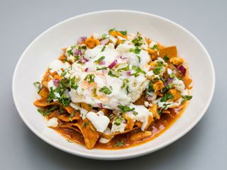 Chilaquiles rojos