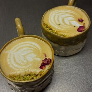 Pistacho latte