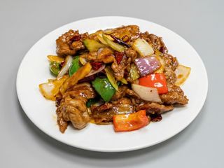 57. Ternera Sichuan / Sichuan style beef