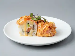 25 URAMAKI SPICY ROLL 8U