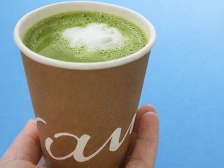 Matcha con leche de almendra peq