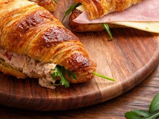 Croissant atun