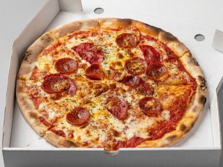 Pizza de pepperoni (30 cm.)