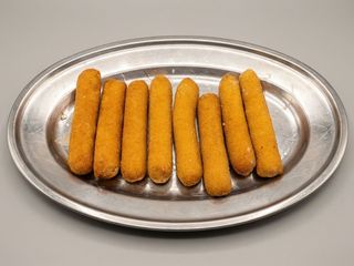 Flamenquines ( 2 uni) con patatas fritas 