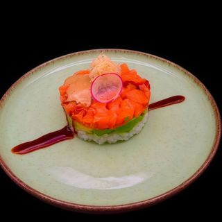 Tartar Salmón Con Aguacate