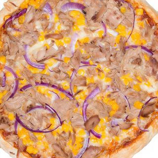 Pizza atún y cebolla