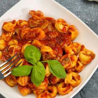 Tortellini al ragù 