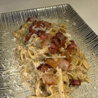 Tagliatelle con carbonara al tartufo 