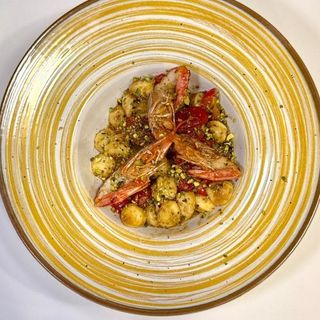Gnocchetto de gambas y pistacho