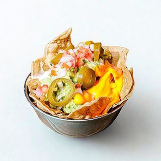 Nachos con guacamole