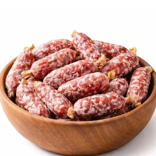 Ración de longaniza-pan con tomate